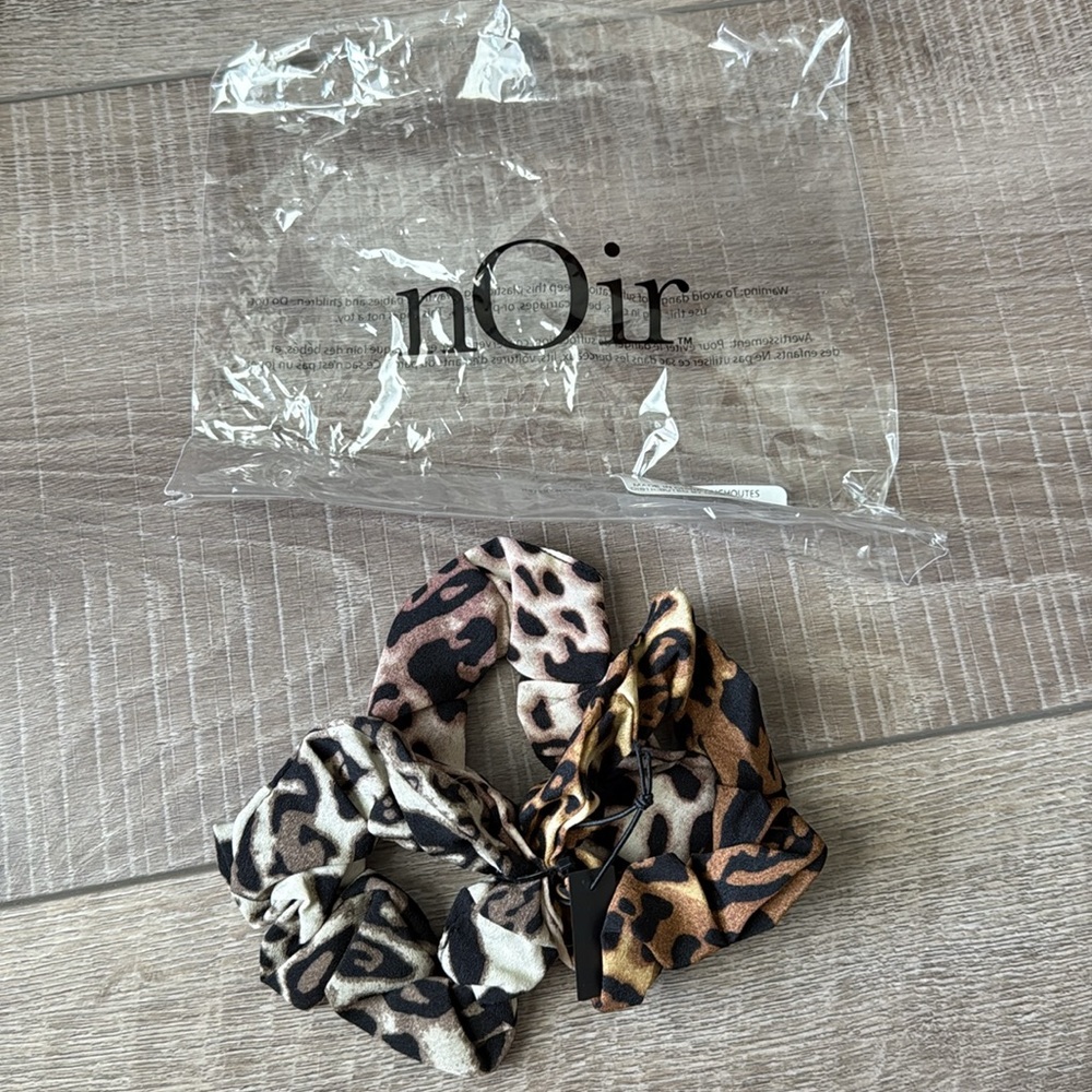nOir Ombre Leopard Scrunchies - Set of 3